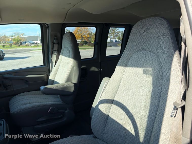 image for item FK2180 2009 Chevrolet Express 1500 van