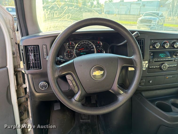 image for item FK2180 2009 Chevrolet Express 1500 van
