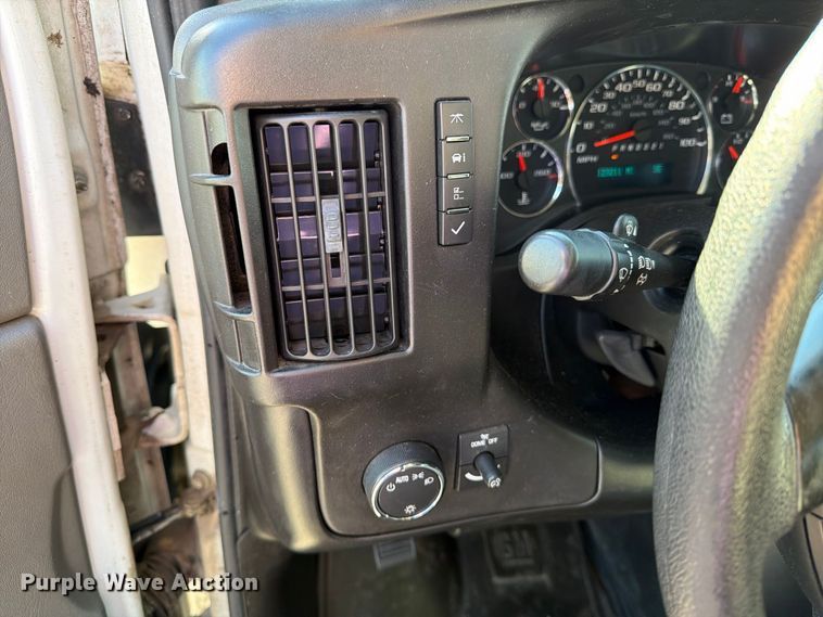 image for item FK2180 2009 Chevrolet Express 1500 van