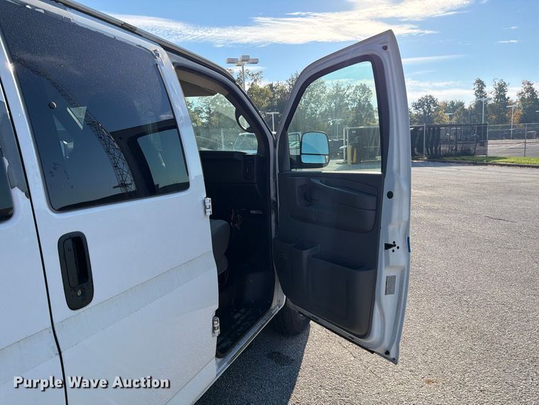 image for item FK2180 2009 Chevrolet Express 1500 van