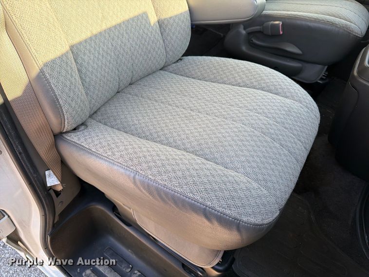 image for item FK2180 2009 Chevrolet Express 1500 van