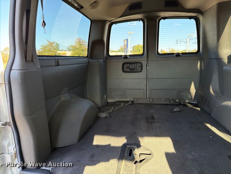 image for item FK2180 2009 Chevrolet Express 1500 van