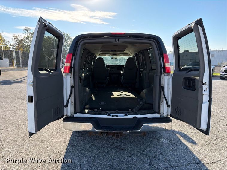 image for item FK2180 2009 Chevrolet Express 1500 van