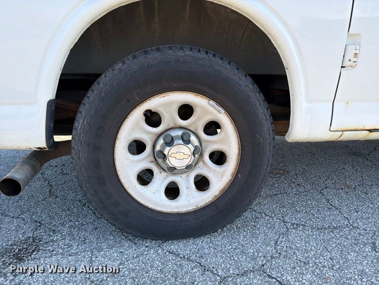 image for item FK2180 2009 Chevrolet Express 1500 van