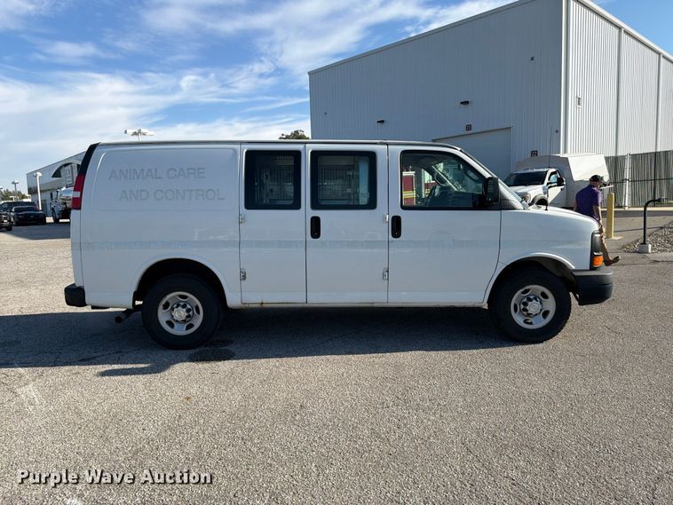 image for item FK2181 2016 Chevrolet Express 2500 van