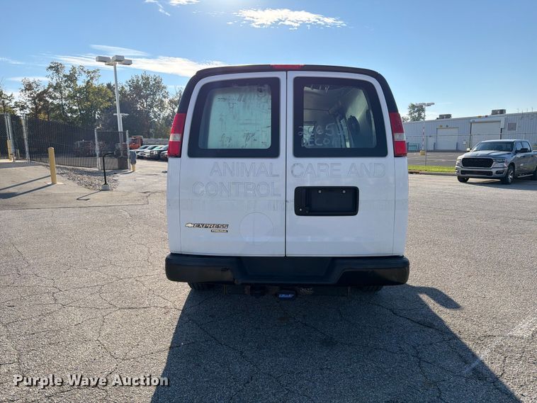 image for item FK2181 2016 Chevrolet Express 2500 van