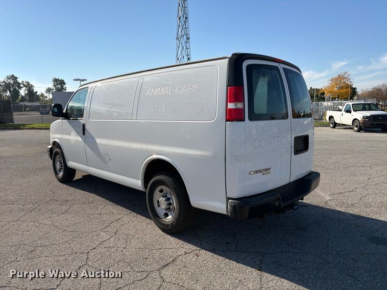 image for item FK2181 2016 Chevrolet Express 2500 van