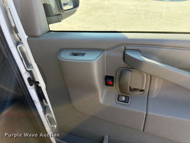 image for item FK2181 2016 Chevrolet Express 2500 van