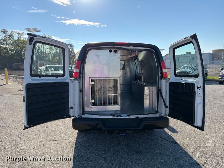 image for item FK2181 2016 Chevrolet Express 2500 van