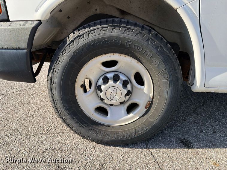 image for item FK2181 2016 Chevrolet Express 2500 van