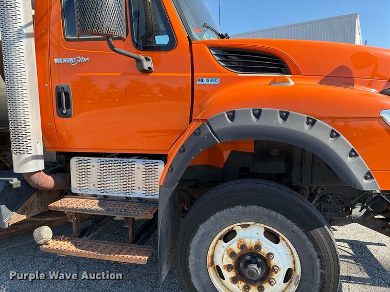 image for item FK2188 2014 International 7600 SBA dump truck