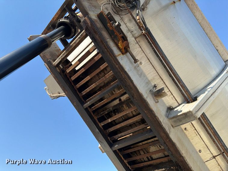 image for item FK2188 2014 International 7600 SBA dump truck