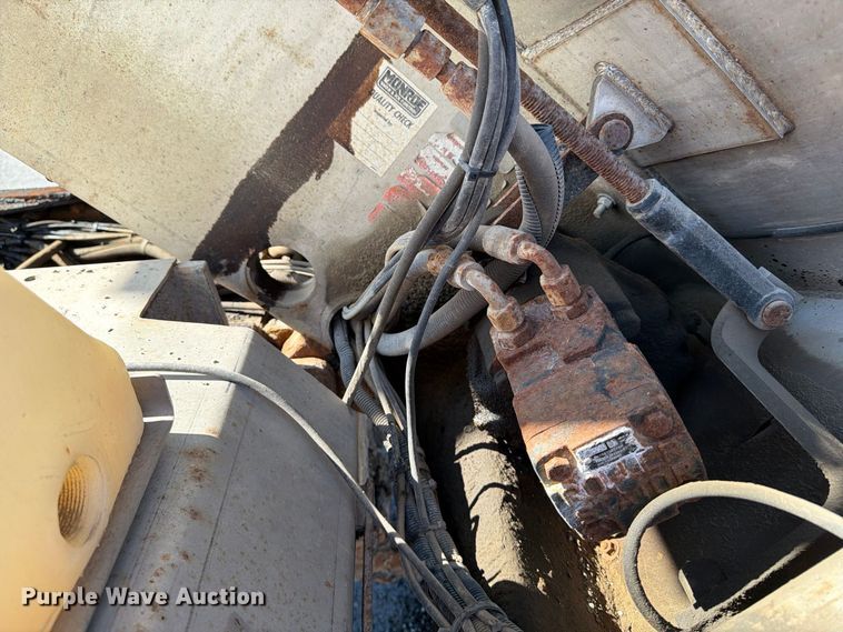 image for item FK2188 2014 International 7600 SBA dump truck