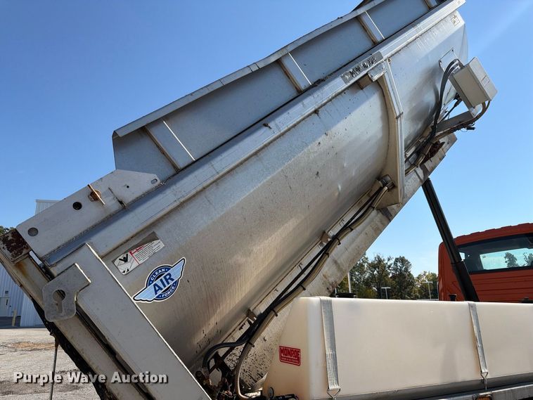 image for item FK2188 2014 International 7600 SBA dump truck