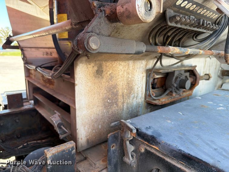 image for item FK2188 2014 International 7600 SBA dump truck