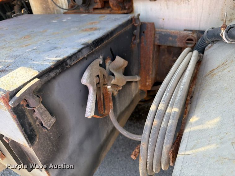 image for item FK2188 2014 International 7600 SBA dump truck
