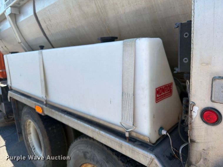 image for item FK2188 2014 International 7600 SBA dump truck