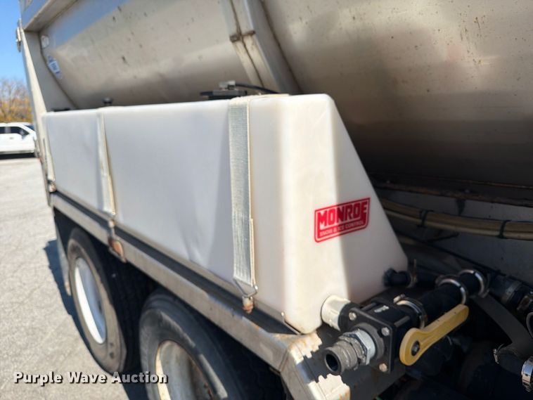 image for item FK2188 2014 International 7600 SBA dump truck