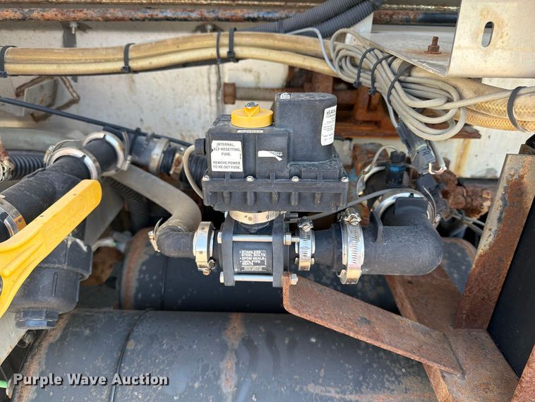 image for item FK2188 2014 International 7600 SBA dump truck