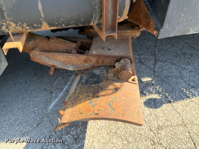 image for item FK2188 2014 International 7600 SBA dump truck