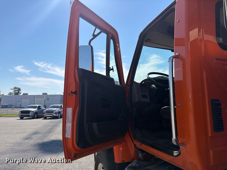 image for item FK2188 2014 International 7600 SBA dump truck