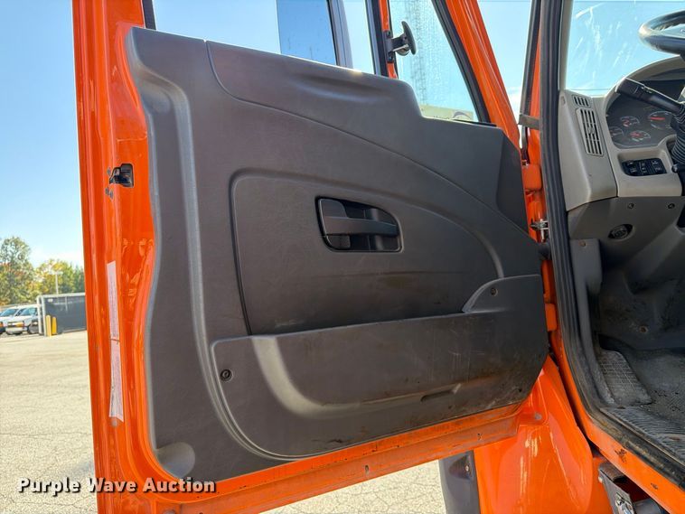 image for item FK2188 2014 International 7600 SBA dump truck