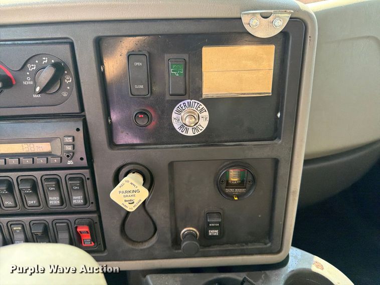 image for item FK2188 2014 International 7600 SBA dump truck