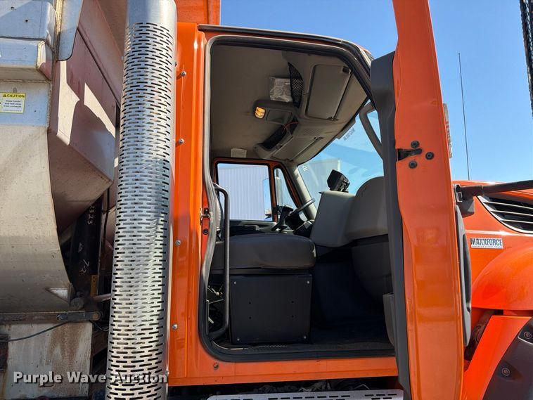 image for item FK2188 2014 International 7600 SBA dump truck