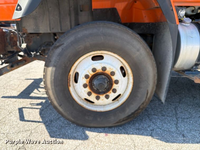 image for item FK2188 2014 International 7600 SBA dump truck
