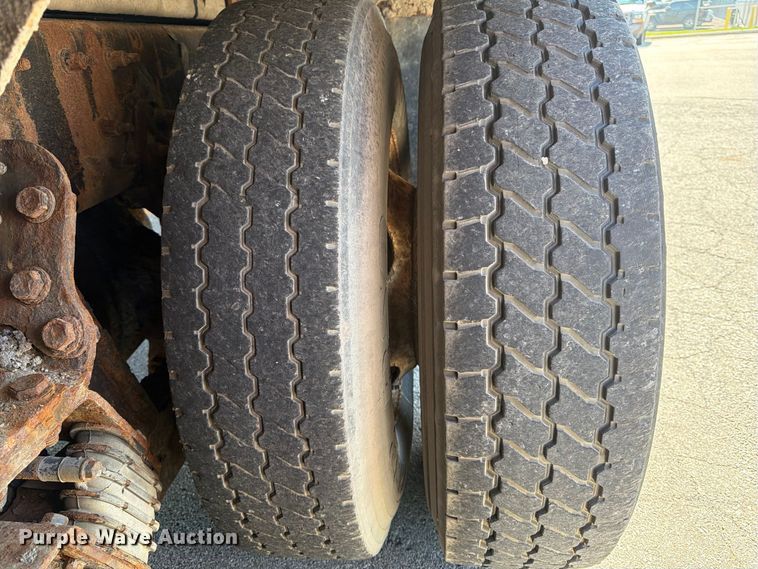 image for item FK2188 2014 International 7600 SBA dump truck