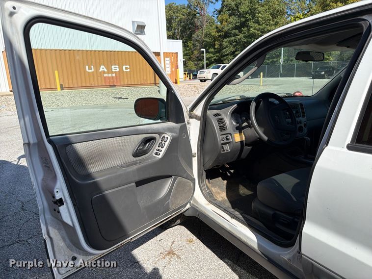 image for item FK2189 2006 Ford Escape SUV