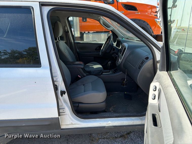 image for item FK2189 2006 Ford Escape SUV