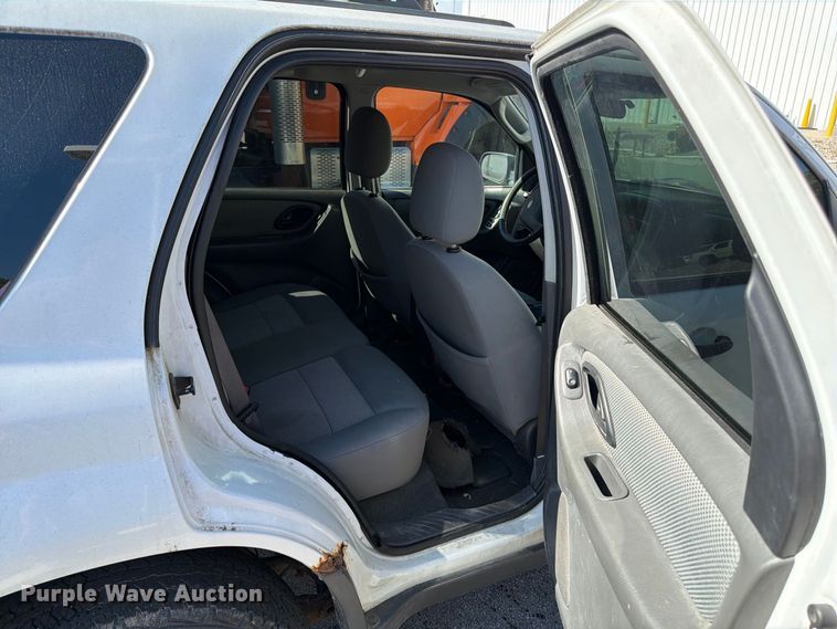 image for item FK2189 2006 Ford Escape SUV