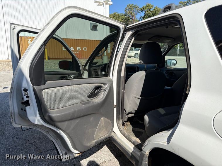 image for item FK2189 2006 Ford Escape SUV