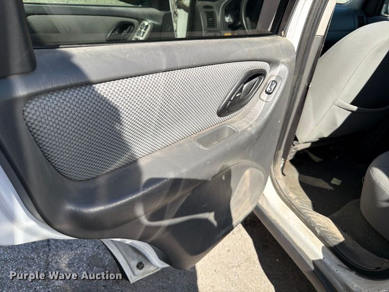 image for item FK2189 2006 Ford Escape SUV