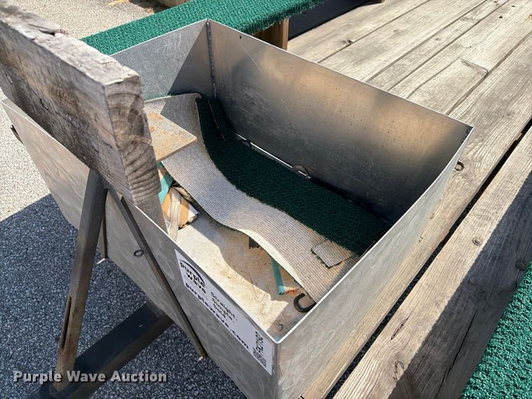 image for item FK2192 2014 Assembled boat trailer