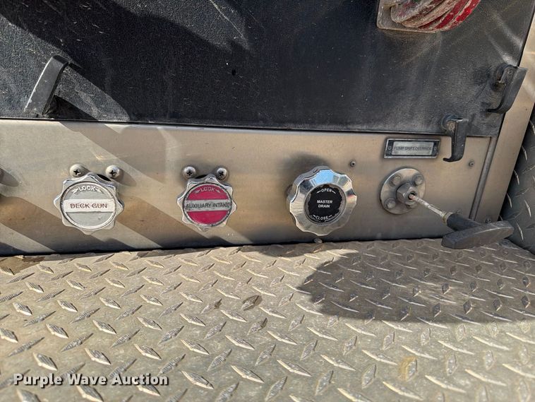 image for item FK2193 2006 American Lafrance Metropolitan fire truck