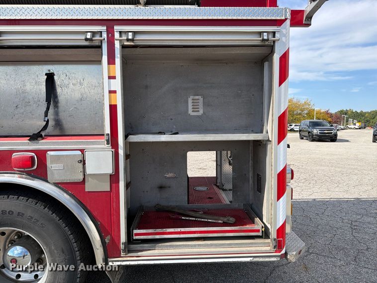 image for item FK2193 2006 American Lafrance Metropolitan fire truck