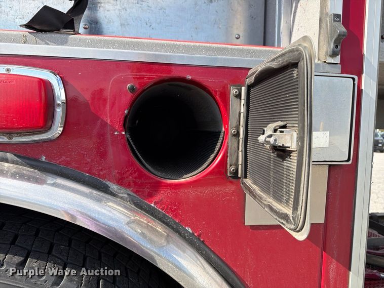 image for item FK2193 2006 American Lafrance Metropolitan fire truck