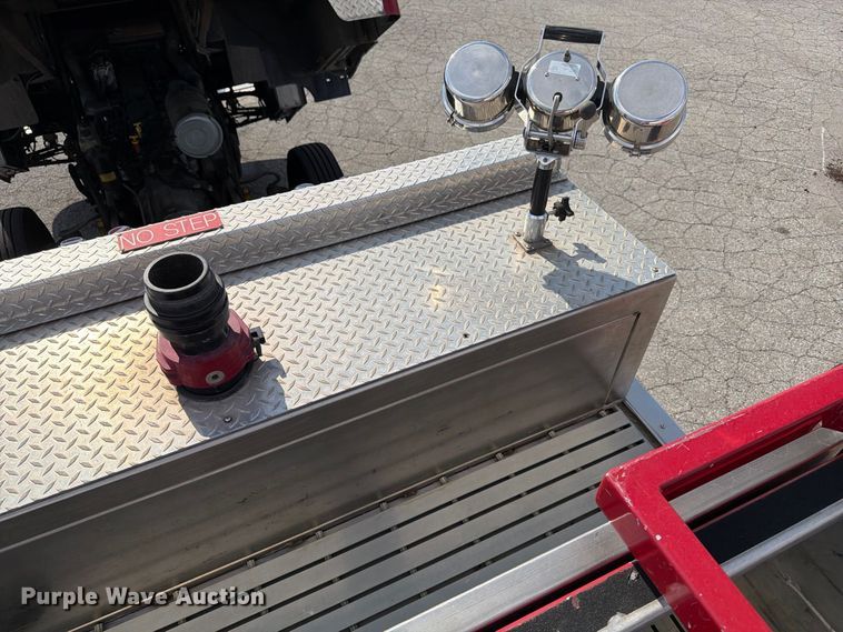 image for item FK2193 2006 American Lafrance Metropolitan fire truck