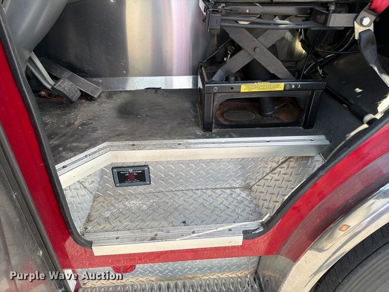 image for item FK2193 2006 American Lafrance Metropolitan fire truck