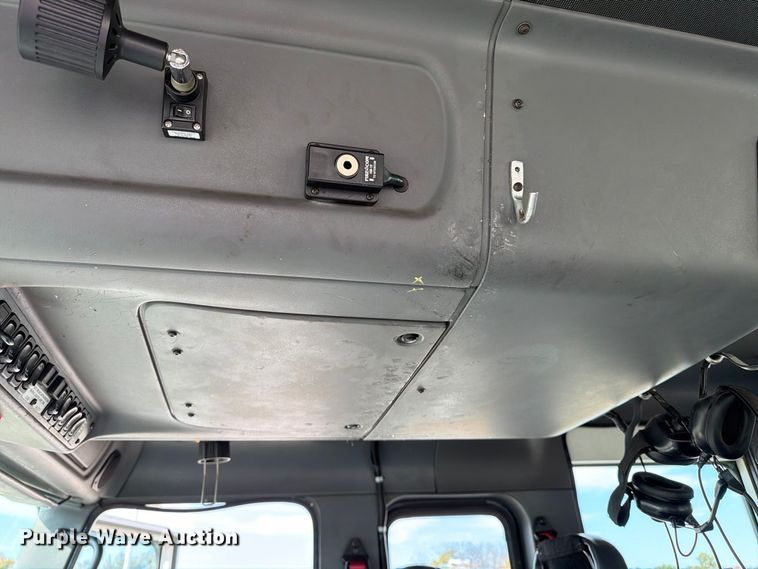 image for item FK2193 2006 American Lafrance Metropolitan fire truck