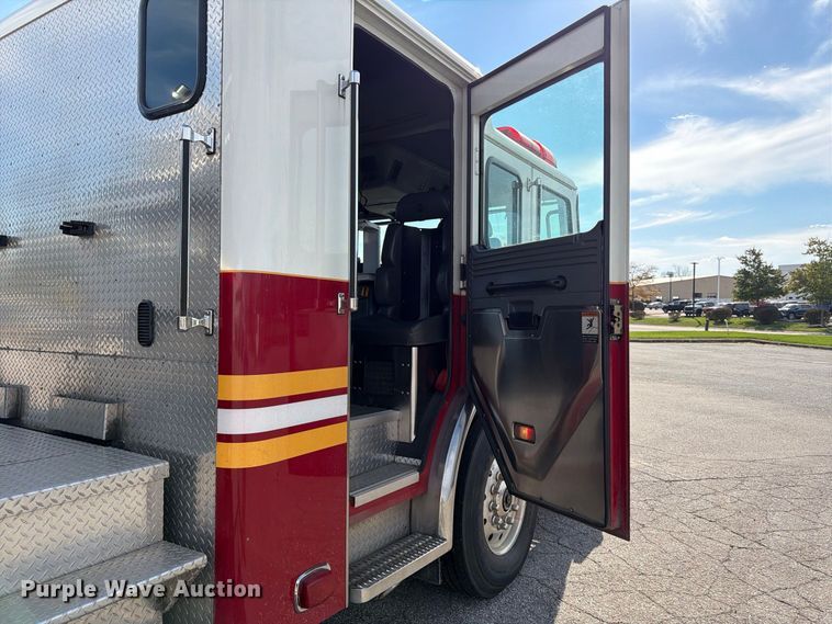 image for item FK2193 2006 American Lafrance Metropolitan fire truck