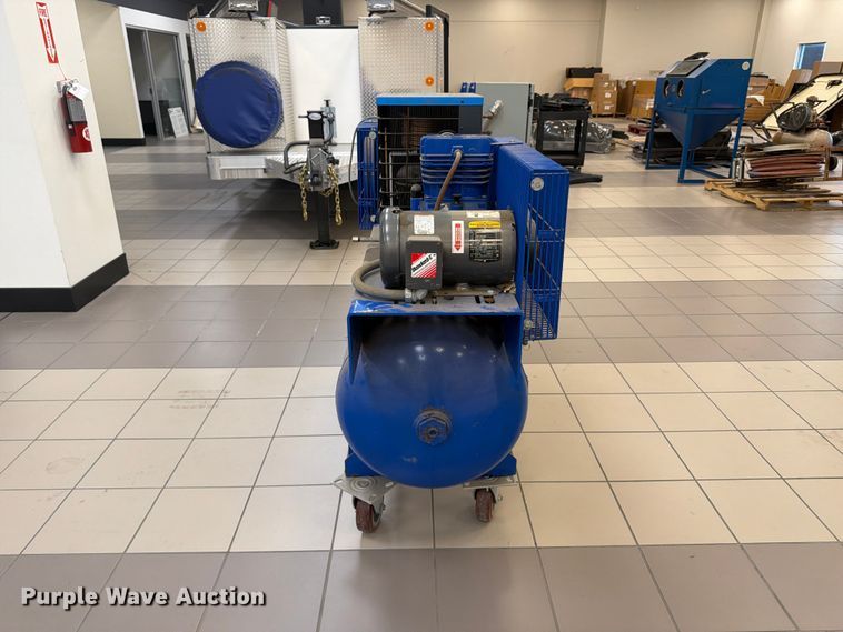 image for item FK2196 Quincy QHPR5-10 air compressor
