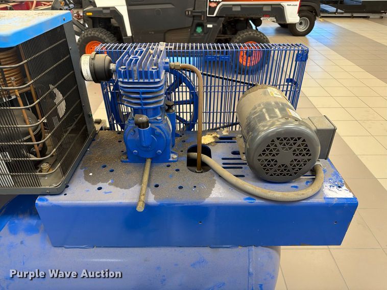 image for item FK2196 Quincy QHPR5-10 air compressor