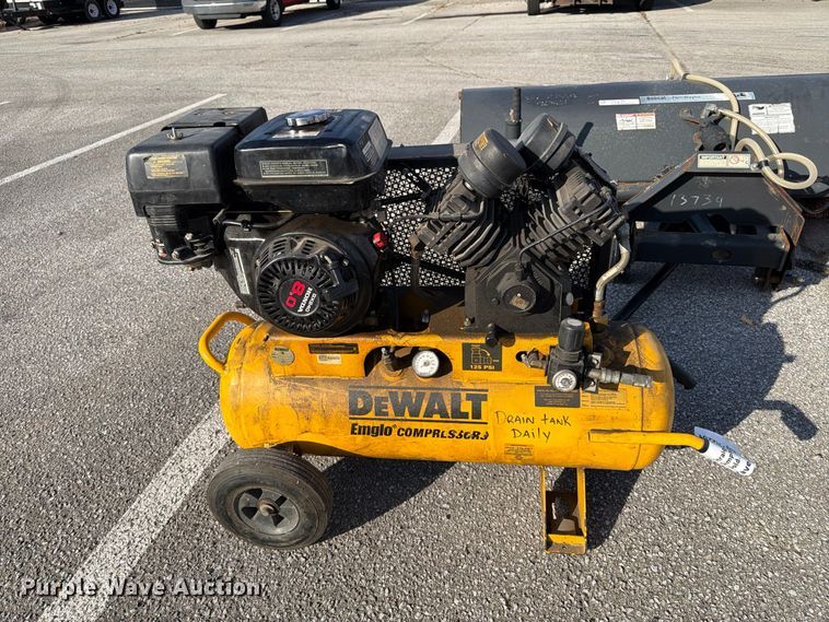 image for item FK2201 Dewalt D55275 air compressor