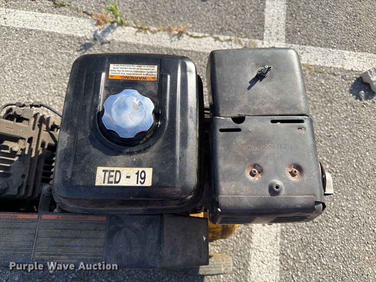 image for item FK2201 Dewalt D55275 air compressor