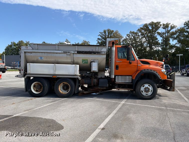 image for item FK2205 2014 International 7600 SBA dump truck