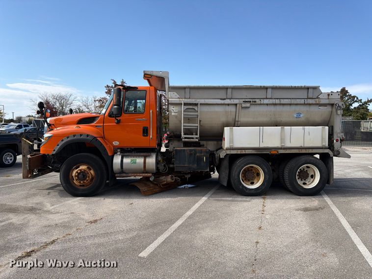 image for item FK2205 2014 International 7600 SBA dump truck