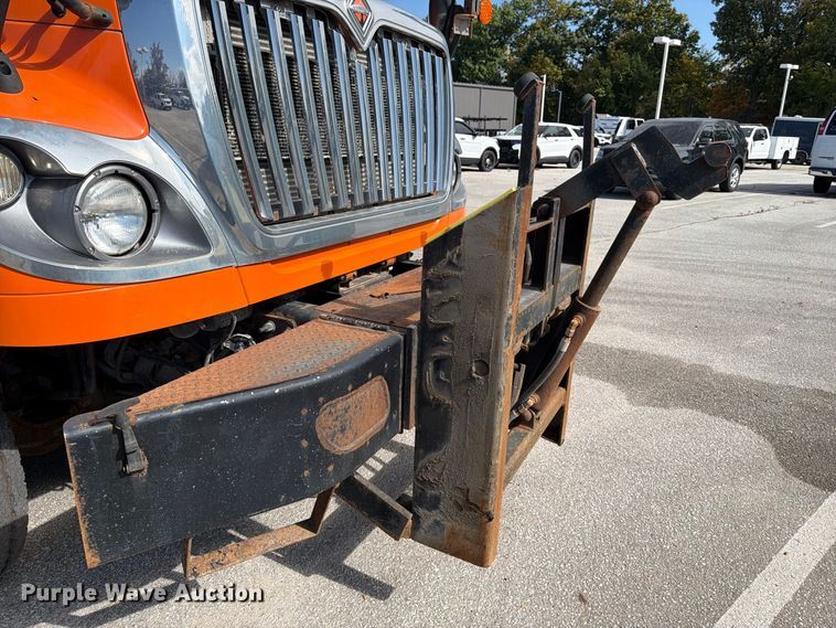 image for item FK2205 2014 International 7600 SBA dump truck